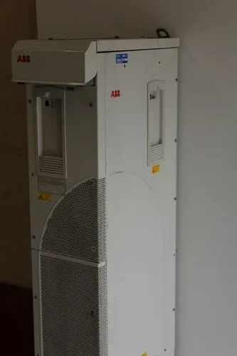 ABB ACS800-02-0210-3+E210 Drive 289A 2