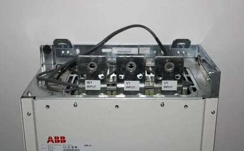 ABB ACS800-04M-0210-7 +E210+H354+J400+K454 Drive 3