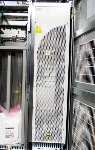 ABB ACS800-07-0440-7+E205+E210+P901 Inverter 525 690V 396A +CDP-312R 4