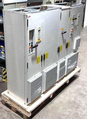 ABB Oy ACS800-07-760-5 1030501499 AC Drives 883A 0 300HZ IP54 Inverter