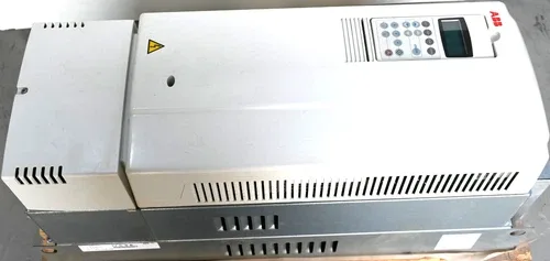 ABB ACS800-11-0030-3+E200+P904 Frequency Converter