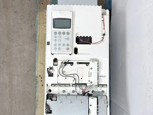 ABB ACS800-31-0050-3 IP21 UL Open Type AC Low Voltage VFD With CDP312R 4