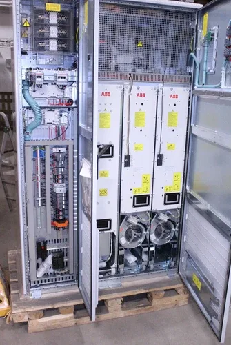 ABB ACS800-37-0320-3 Drive 469A 3