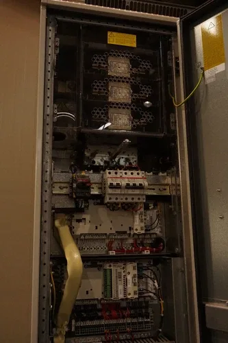 ABB ACS800-77-0445 LOW VOLTAGE WIND TURBINE CONVERTERS 4