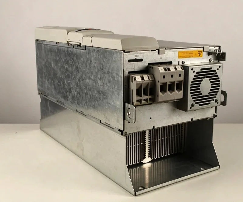 ABB ACS800-DEMAG-01-0005-5+0J400+N672+R701 (inverter) 3