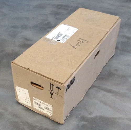 ABB ACS800-U1-0004-5+N679+P901 DRIVE 3HP ACS800U100045N679P901 3