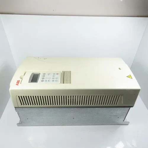 ABB ACS800-U1-0025-2+P901 25HP Variable Frequency Drive 240VAC 72A 3PH