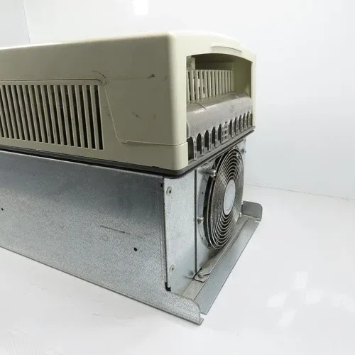 ABB ACS800-U1-0025-2+P901 25HP Variable Frequency Drive 240VAC 72A 3PH 3