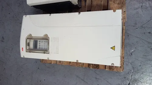 ABB SERVO DRIVE ACS800-U1-0060-5 ACS800-U1-0060-5+B056+D150+K451+P901