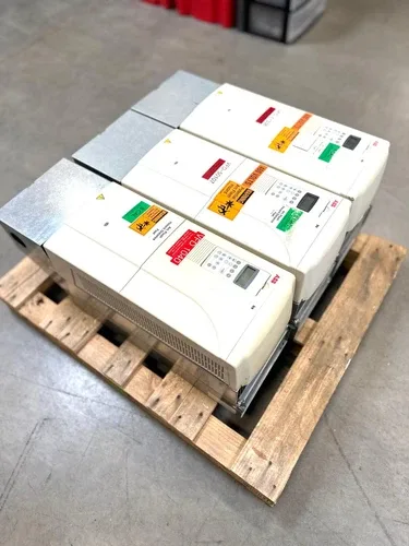 ABB ACS800-U1-0100-5+L503+P901 Drive 100 HP 1B-35 2