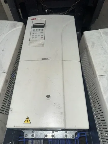 ABB ACS800-U1-0140-5+D150+P901 150hp Variable Frequency Drive