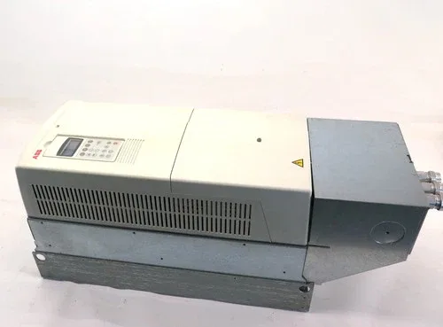 ABB ACS800-U1-0205-7 VFD Motor AC Drive 200 HP 3Ph 525-690V 188A