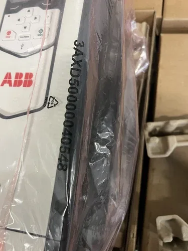 ABB ACS880-01-017A-3+E200 4
