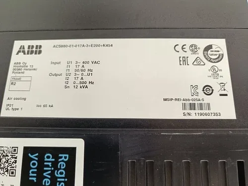 ABB ACS880-01-017A-3+E200+K454 ACS880-01-017A-3 17A & 3