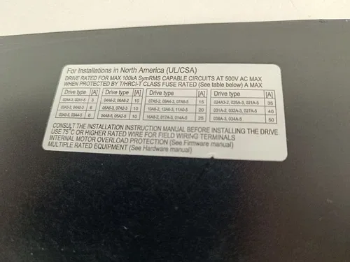 ABB ACS880-01-017A-3+E200+K454 ACS880-01-017A-3 17A & 4