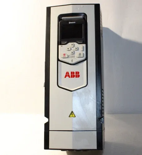 ABB ACS880-01-021A-5+P904+R706 Drive 21A 2