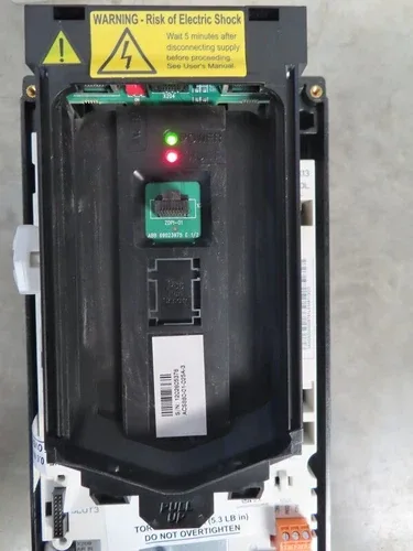 ABB ACS880-01-025A-3+E200+K454 Inverter Frequency Inverter 2