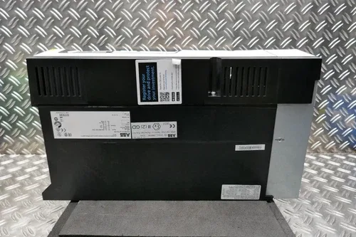 ABB ACS880-01-027A-5+K454+L503+L537+P904+Q971+R701 2