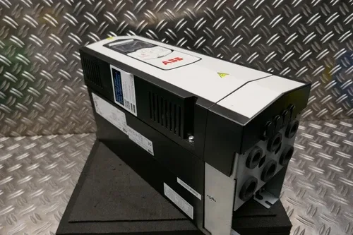 ABB ACS880-01-02A1-5+K454+L503+L537+P904+Q971+R701 2