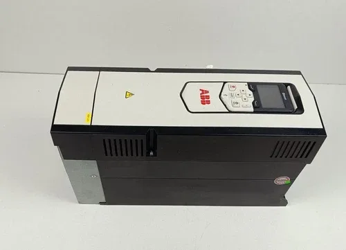 ABB ACS880-01-032A-3+E200+K454 ACS880-01-032A-3 32A & 2