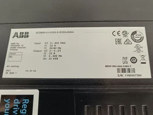 ABB ACS880-01-032A-3+E200+K454 ACS880-01-032A-3 32A & 3