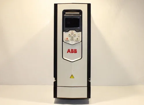 ABB ACS880-01-03A3-3+E200+P904 Drive 2