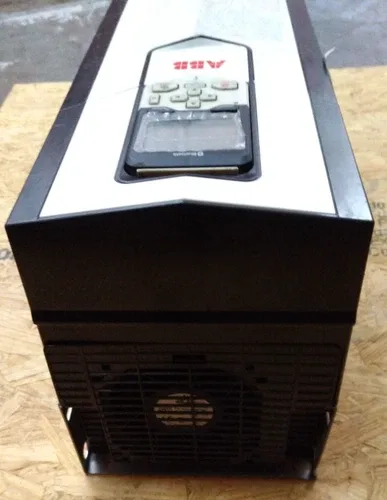 ABB ACS880-01-065A-5+D150+K457+X1566 INVERTER / ACS88001065A5D150K457X1566 3