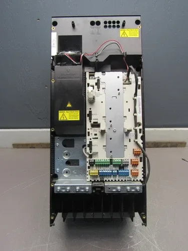 ABB INVERTER DRIVE ACS880-01-124A-5+D150+0J400+P922 75KW/100HP XLNT TAKEOUT
