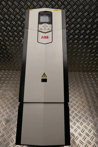 ABB ACS880-01-124A-5+K454+P904+R701