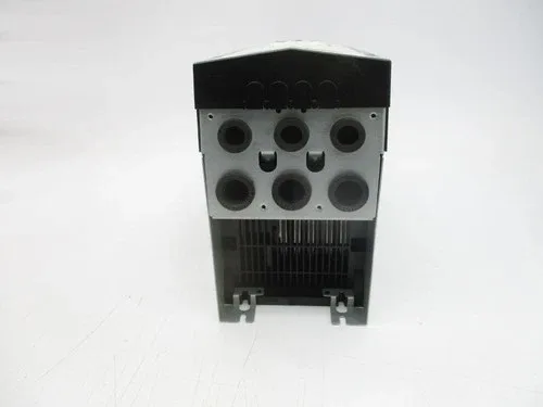 ABB ACS880-01-24A3-2+L508 F/W 3.10 208-240V 24.3A DATE 2020 4