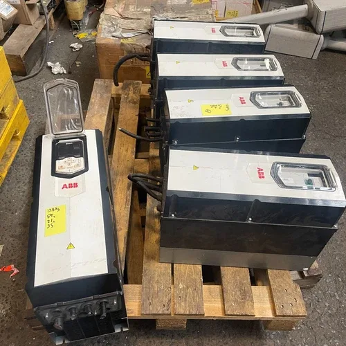 ABB ACS880-11-07A6-5+B056+E200+K475+L502+P904 Wall-mounted regenerative single drive 6.6kVA 7.6A 0-500 Hz 3