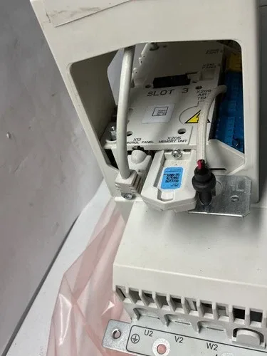ABB Drive ACS880 Series ACS880-M04-030A-5 AC Drv 3P 480V In 20HP 28A 2