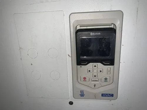 ABB ACS880-PD-052A-5+B058+K465+N5350+N8029+P939 (SC) Ac Vfd Drive 480v-ac 40hp 4