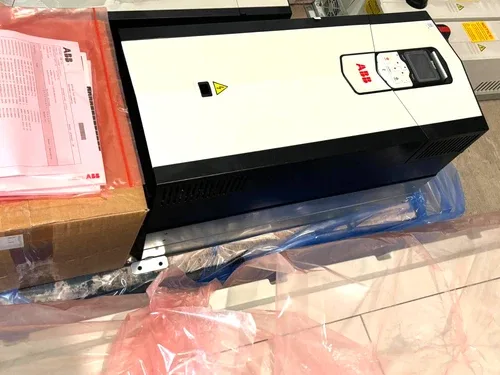 ABB ACS880-01-098A-7+E208+K454+P904 INDUSTRIAL AC VARIABLE FREQUENCY DRIVE VFD 2