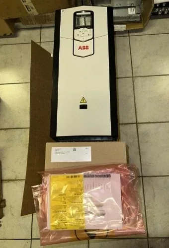 ABB ACS880-01-124A-5+D150+E200+L516 3AUA0000135128