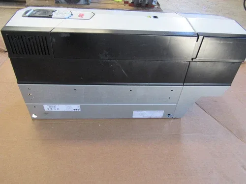 ABB VFD ACS880-01-124A-5+D150+K473 500V 124AMP 100HP XLNT TAKEOUT M/O 4