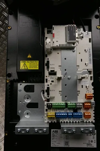 ABB ACS880-01-260A-5+K454 2