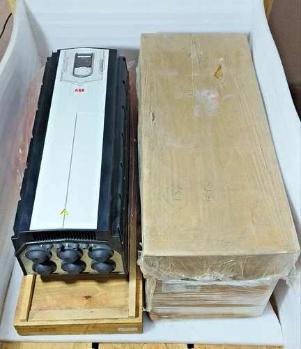 ABB ACS880-01-361A-5+B056 INDUSTRIAL AC DRIVE 200KW 300HP 380-500V IP55