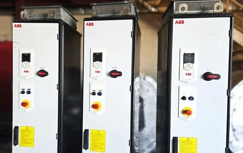 ABB ACS880-07-0206A-3+B054+C164+E200+F250+G301+Q951+R700 DRIVE CABINET 4