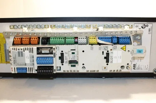 ABB ACS880-104-0300A-3+F272 Inverter 300A 2