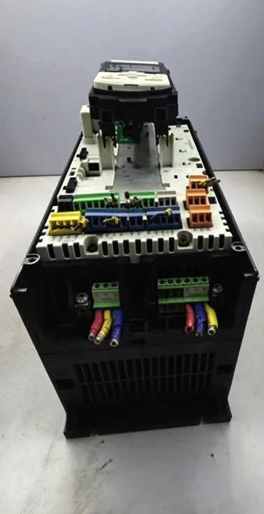 ABB ACS880-01-014A-5+P944 2