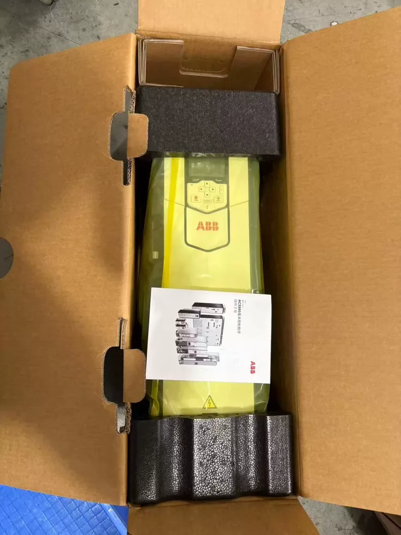 ABB ACS880-01-061A-3 30KW frequency converter