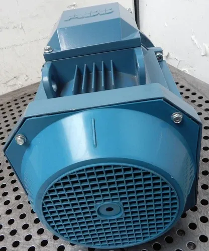 ABB Three Phase Motor M3AA 110 LC-6 / / M3AA100LC6 1.5KW 945/min - Unused 4