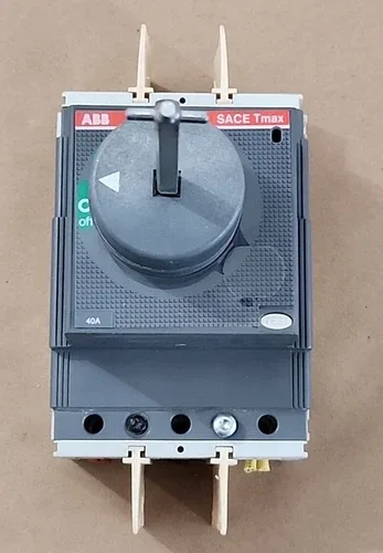 ABB TMAX T2H 100 Disconnect Switch 3P 40A 480V 60Hz Handle + 2