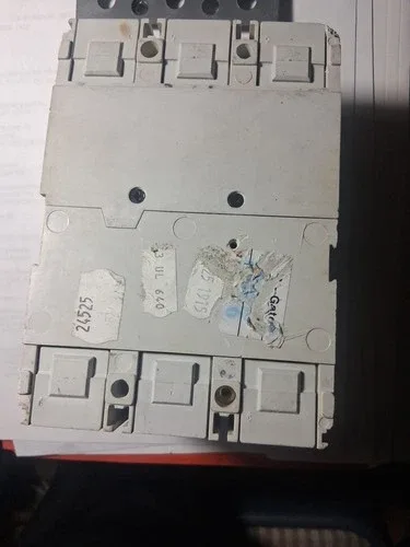 ABB Molded case circuit breaker model TMAX T3N 4
