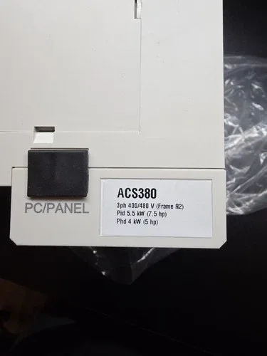 ABB ACS380-040C-12A6-4+K454 3PH 480VAC 5.5kW (7.5hp) or 4kW (5hp) Inverter Drive 4