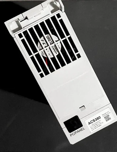ABB Frequency Drive ACS380-042C-04A8-1+K475 1 HP 200-240v 3