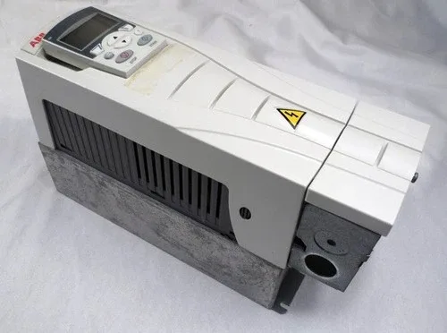 ABB ACS550-08A8-4 5 HP AC Drive
