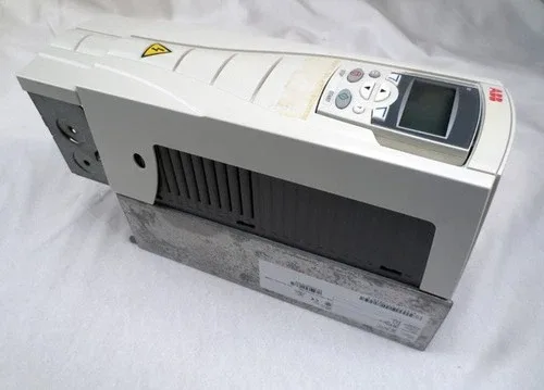 ABB ACS550-08A8-4 5 HP AC Drive 2