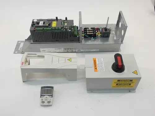 ABB ACS550-PD-06A9-4 AC Drive with Disconnect Switch 3HP 2